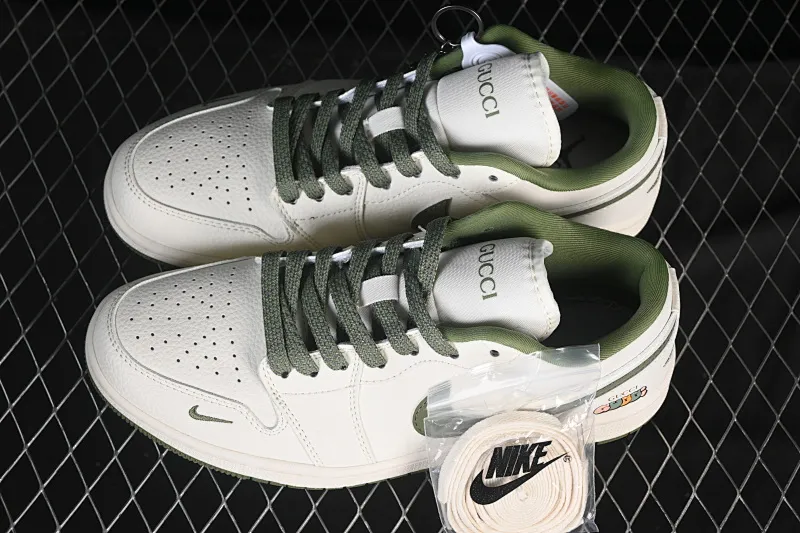 All categories Air Jordan Jordan series basketball shoes Air Jordan 1 Low High-end customized low-top sneakers Air Jordan 1 Low AJ1 Joe 1 Gucci joint rice army green high-end customized low-top retro basketball shoes XX3168-168